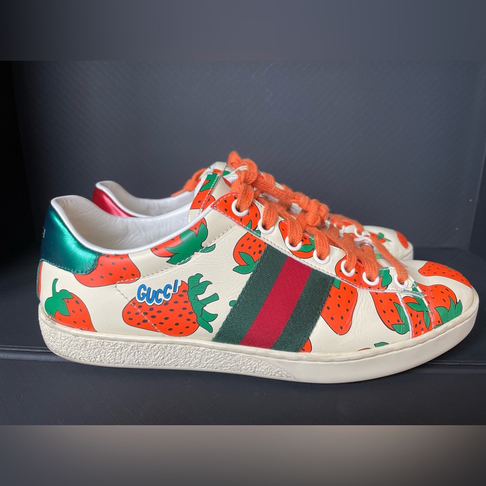 Ace Gucci Strawberry Print Leather Sneakers 37.5